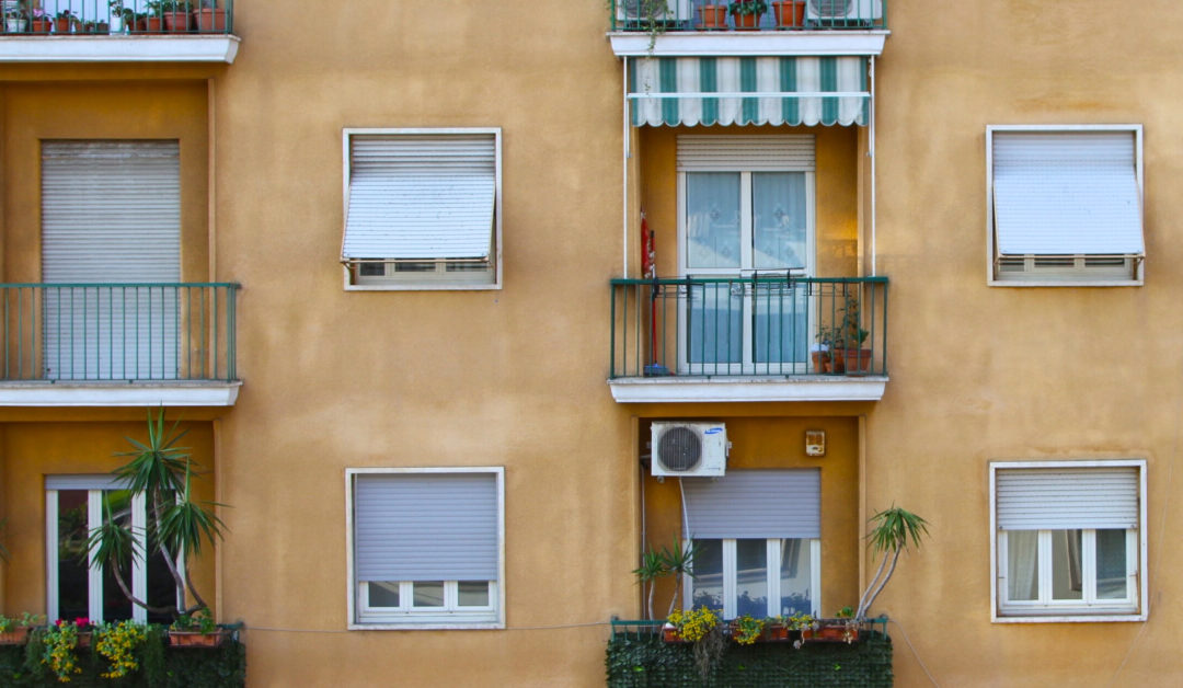 A “legjobb” erkély ablakok panellakásba – Miért jó egy műanyag erkély ablak?