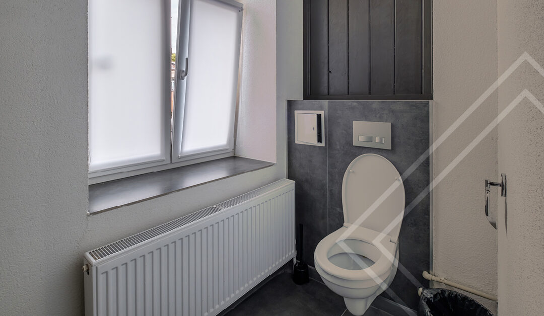 WC ablak kisokos – méret és műanyag profil választás a megfelelő szellőztetéshez